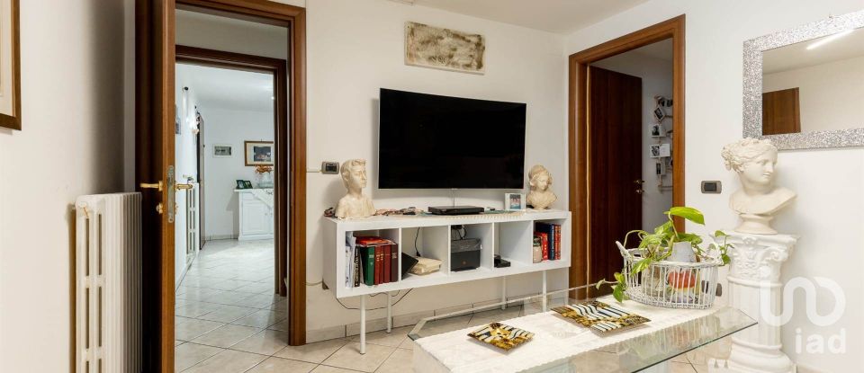 Apartment 6 rooms of 115 m² in Santa Maria a Monte (56020)