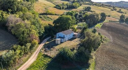 Casa indipendente / Villa 8 locali di 194 m² in Civitanova Marche (62012)