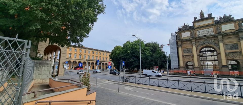 Tobacco of 37 m² in Firenze (50132)