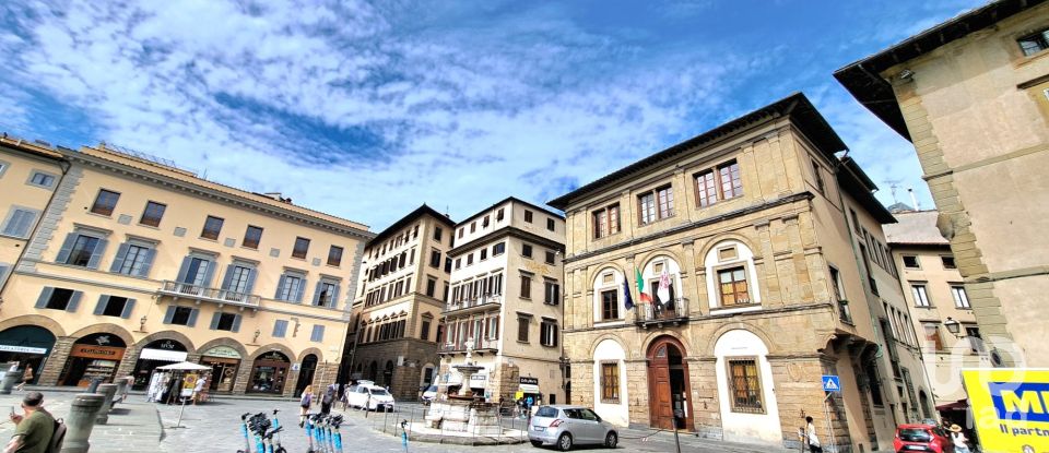 Tobacco of 37 m² in Firenze (50132)