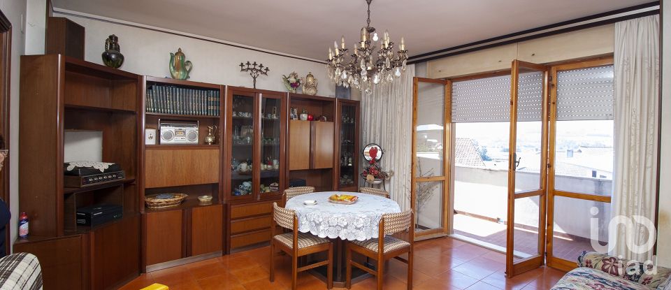 Appartamento 6 locali di 110 m² a Notaresco (64024)