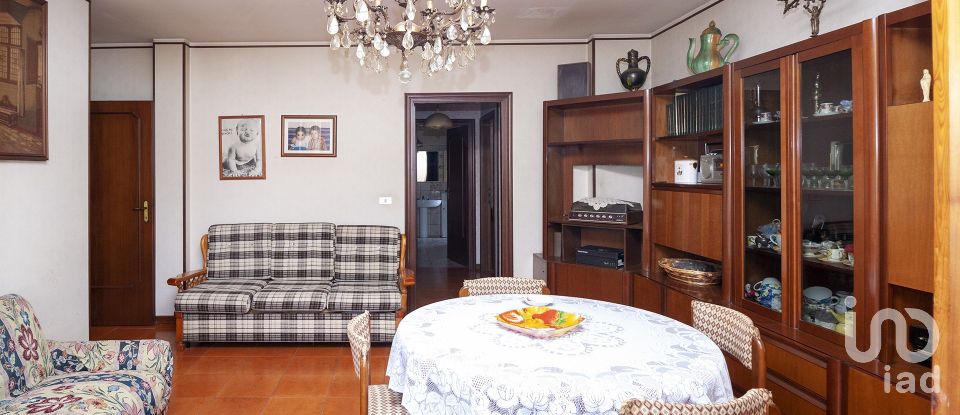 Appartamento 6 locali di 110 m² a Notaresco (64024)