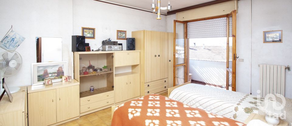 Appartamento 6 locali di 110 m² a Notaresco (64024)