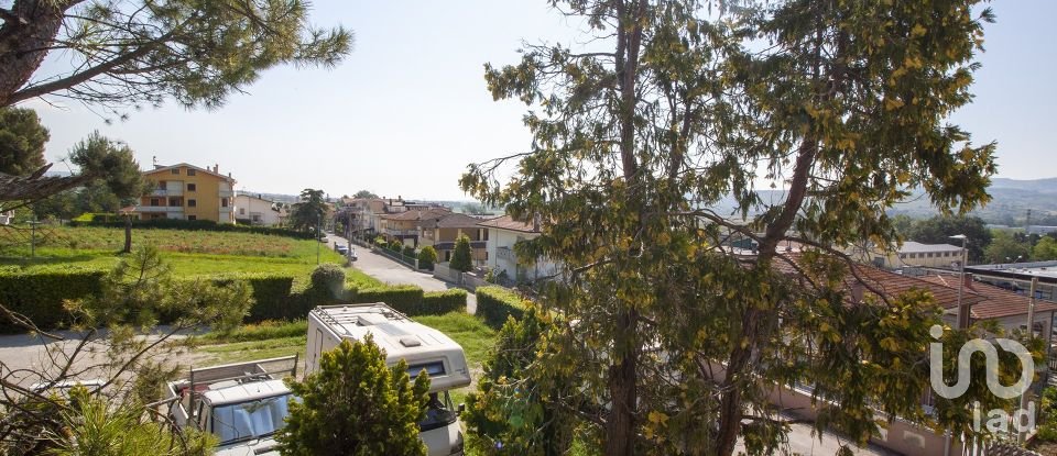 Appartamento 6 locali di 110 m² a Notaresco (64024)