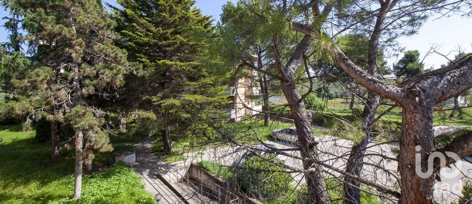 Appartamento 6 locali di 110 m² a Notaresco (64024)