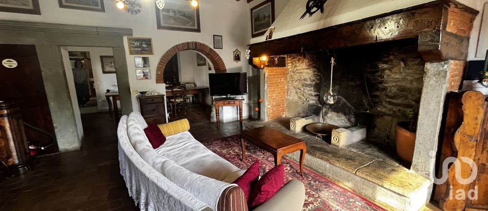 Townhouse 10 rooms of 550 m² in Figline Valdarno (50063)