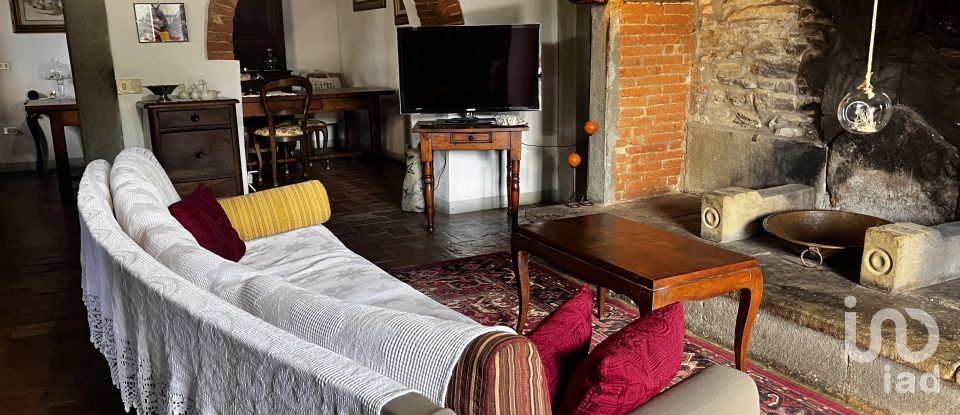 Townhouse 10 rooms of 550 m² in Figline Valdarno (50063)