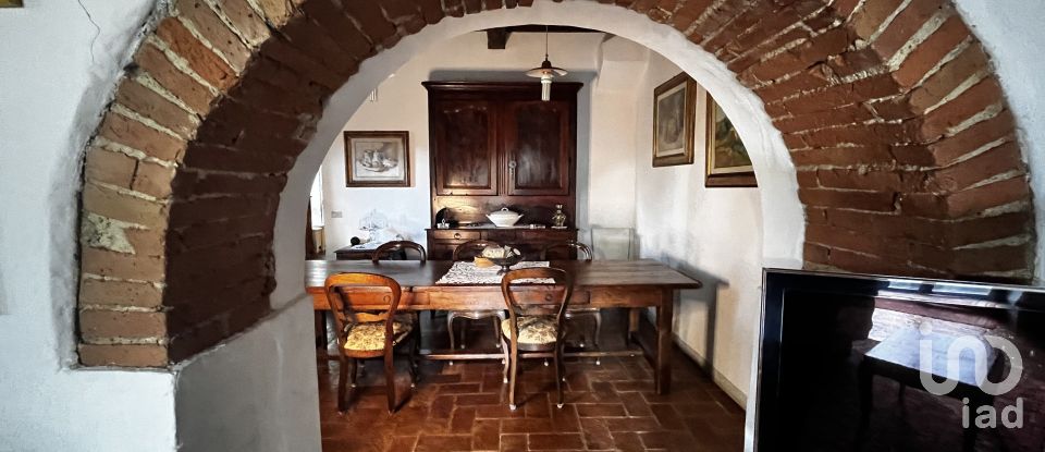 Townhouse 10 rooms of 550 m² in Figline Valdarno (50063)