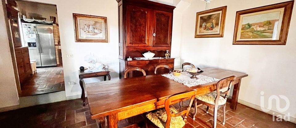 Townhouse 10 rooms of 550 m² in Figline Valdarno (50063)