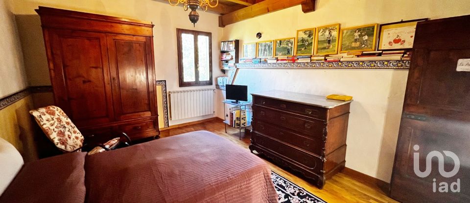 Townhouse 10 rooms of 550 m² in Figline Valdarno (50063)