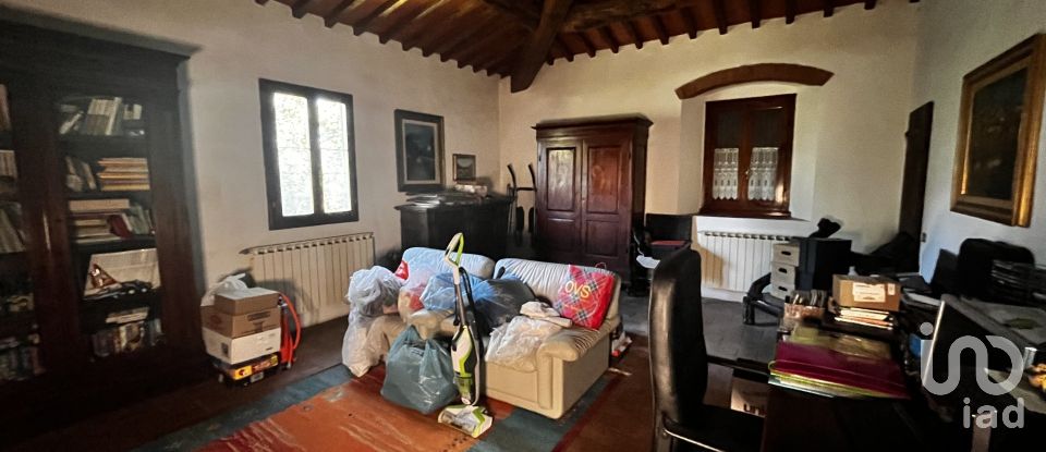 Townhouse 10 rooms of 550 m² in Figline Valdarno (50063)