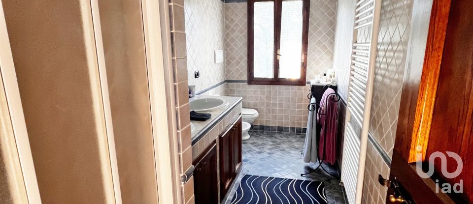 Townhouse 10 rooms of 550 m² in Figline Valdarno (50063)