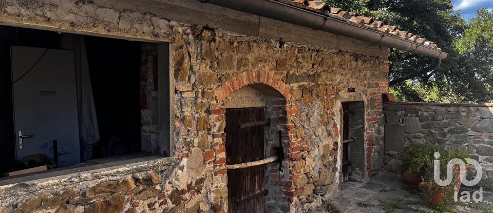 Townhouse 10 rooms of 550 m² in Figline Valdarno (50063)