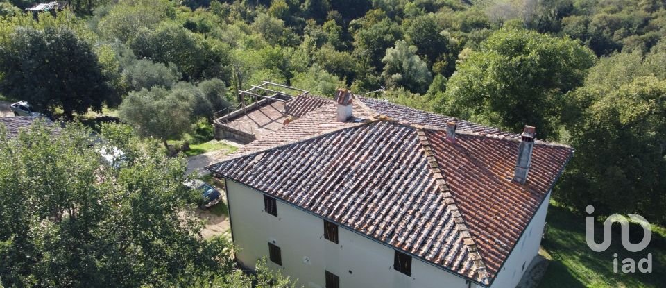 Townhouse 10 rooms of 550 m² in Figline Valdarno (50063)