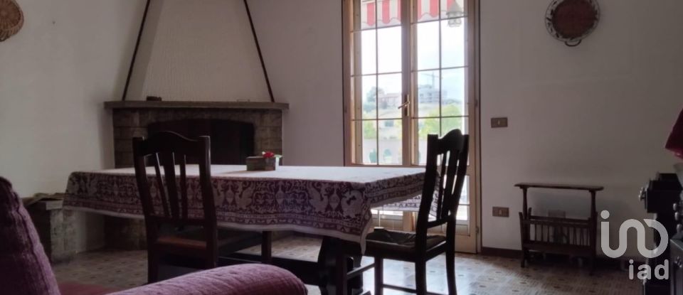 Apartment 9 rooms of 175 m² in Monte Porzio (61040)