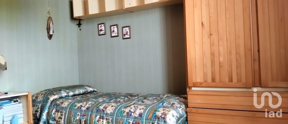 Apartment 9 rooms of 175 m² in Monte Porzio (61040)