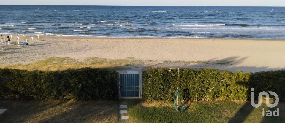 House 8 rooms of 193 m² in Fano (61032)