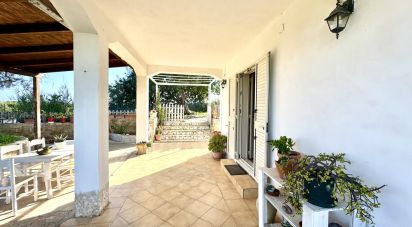Casale 3 locali di 105 m² in Noto (96017)