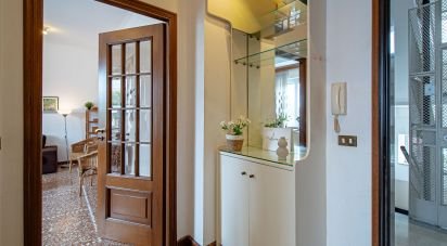 Appartamento 5 locali di 95 m² a Genova (16131)