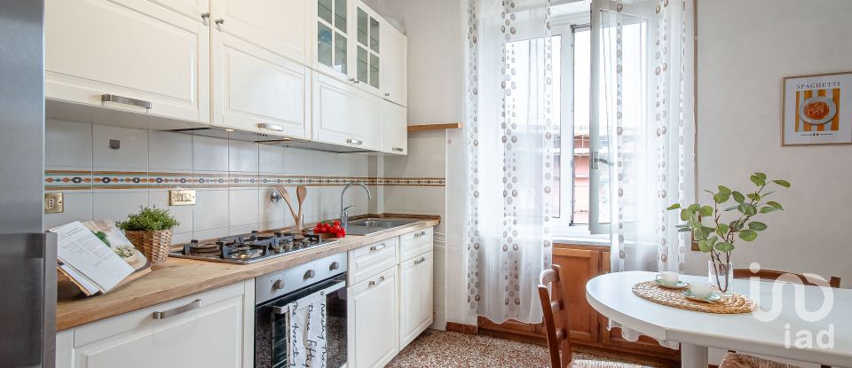 Appartamento 5 locali di 95 m² a Genova (16131)