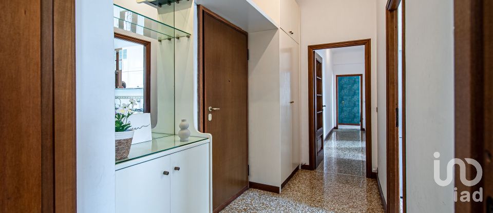Appartamento 5 locali di 95 m² a Genova (16131)