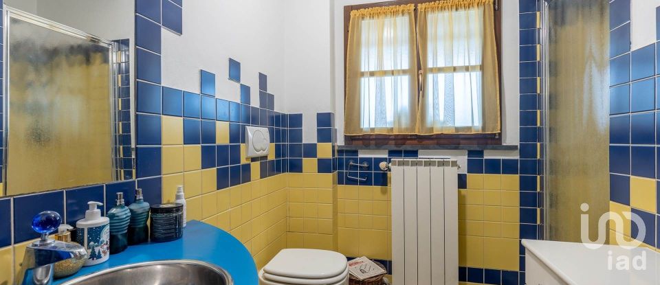 House 7 rooms of 130 m² in Cascina (56023)