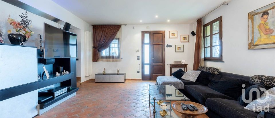 House 7 rooms of 130 m² in Cascina (56023)