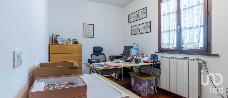 House 7 rooms of 130 m² in Cascina (56023)