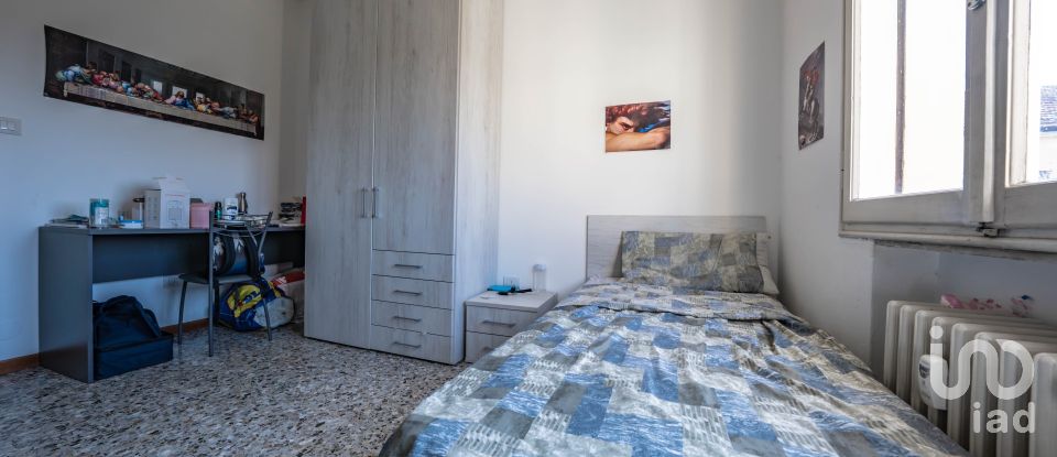 Three-room apartment of 88 m² in Ferrara (44122)