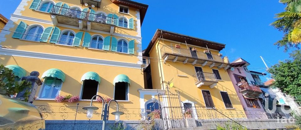 Villa storica 15 locali di 570 m² in Bee (28813)