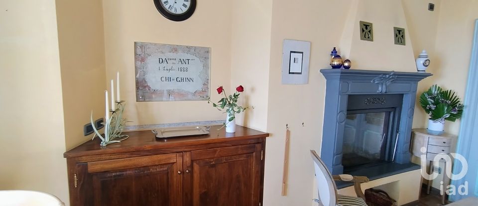 Villa storica 15 locali di 570 m² in Bee (28813)