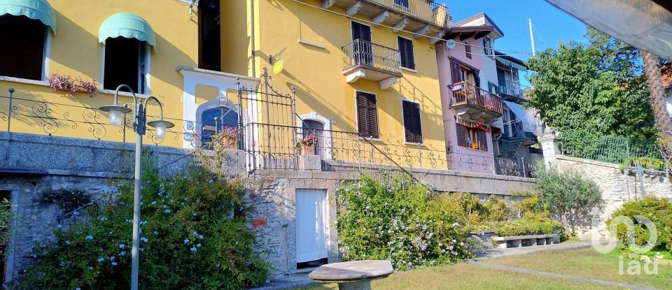 Villa storica 15 locali di 570 m² in Bee (28813)