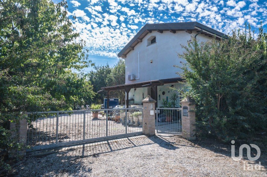 House 5 rooms of 165 m² in Lugo (48022)