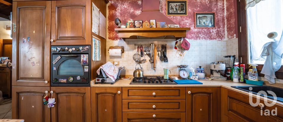 House 5 rooms of 165 m² in Lugo (48022)