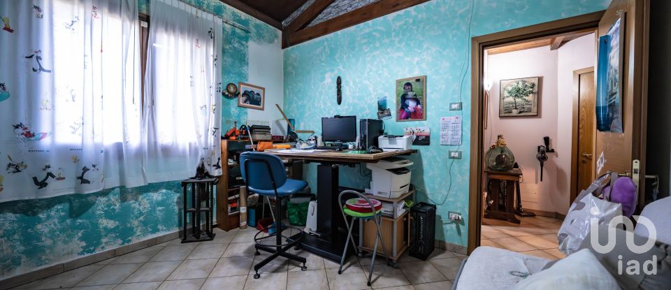 House 5 rooms of 165 m² in Lugo (48022)