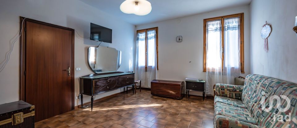 House 9 rooms of 238 m² in Lugo (48022)