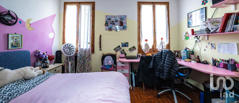 House 9 rooms of 238 m² in Lugo (48022)