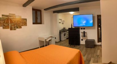 Negozio / locale commerciale di 27 m² in Firenze (50122)