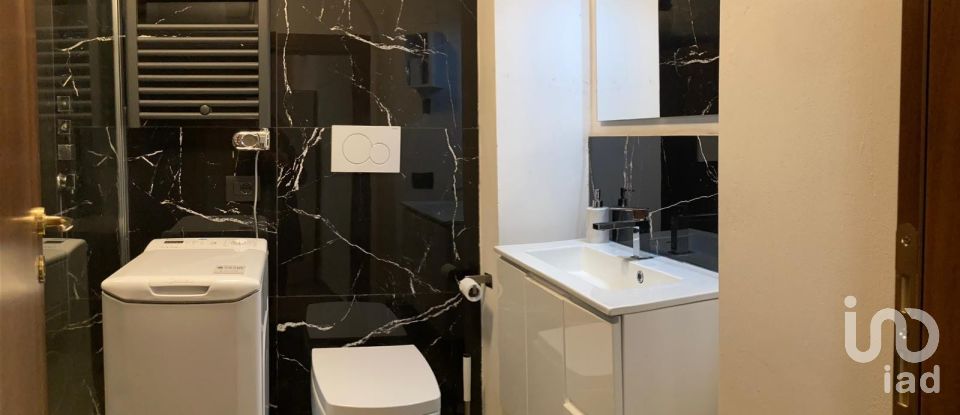 Shop / premises commercial of 27 m² in Firenze (50122)