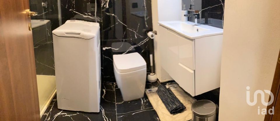 Shop / premises commercial of 27 m² in Firenze (50122)