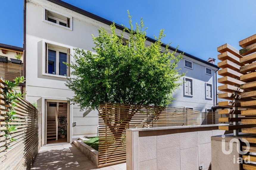 Appartamento 6 locali di 133 m² a Vicenza (36100)