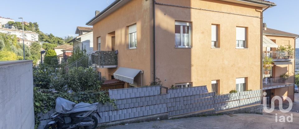 Three-room apartment of 63 m² in Castelfidardo (60022)