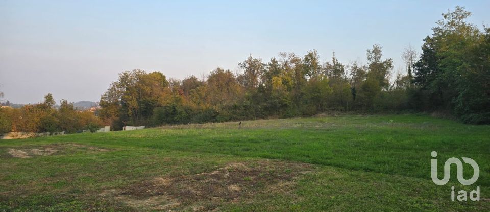 Terreno di 9.300 m² in Rivoli (10098)