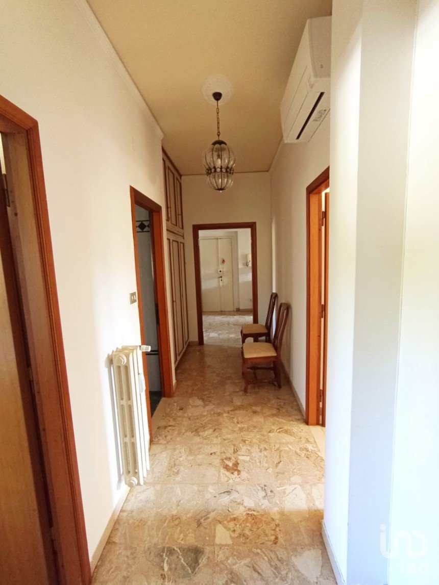 Appartamento 5 locali di 100 m² a Firenze (50125)