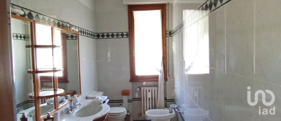 Appartamento 5 locali di 100 m² a Firenze (50125)