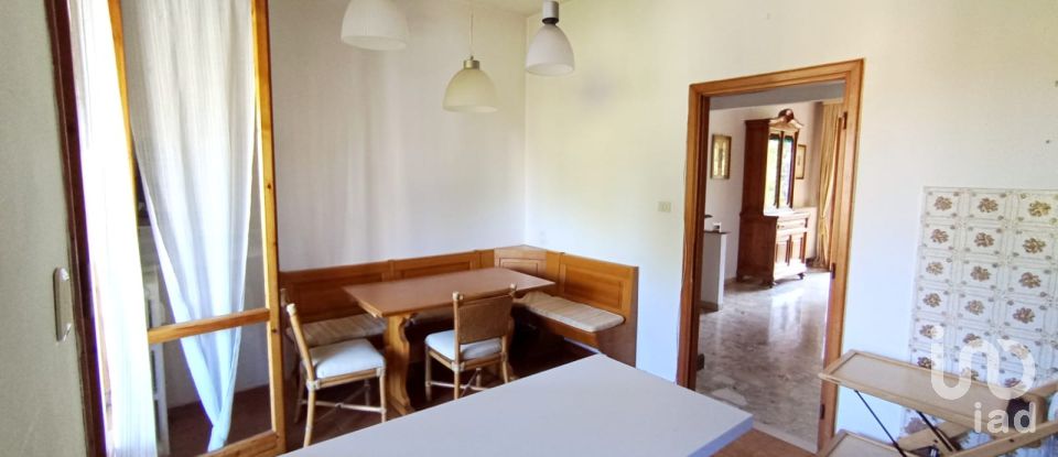 Appartamento 5 locali di 100 m² a Firenze (50125)