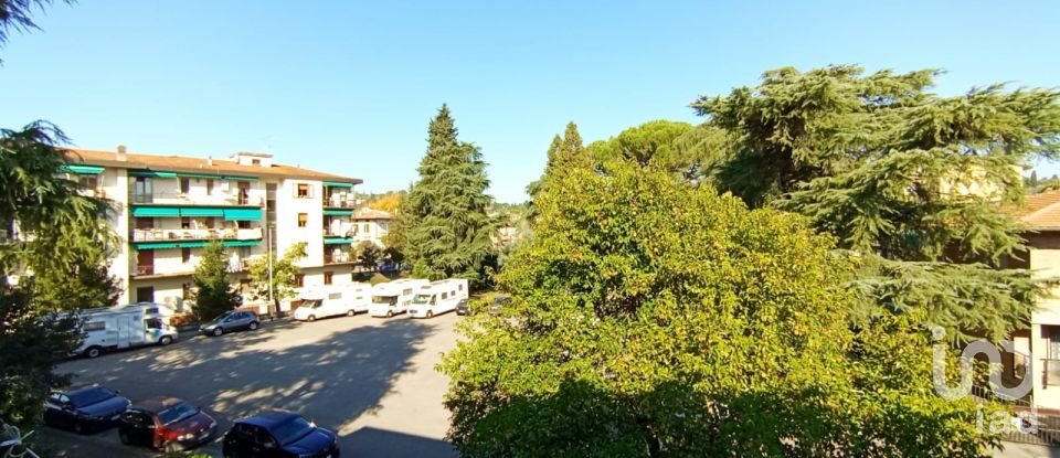 Appartamento 5 locali di 100 m² a Firenze (50125)