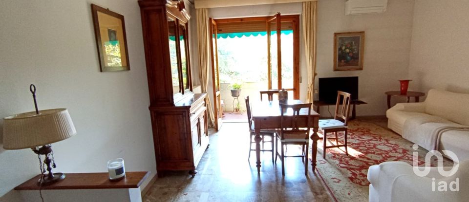 Appartamento 5 locali di 100 m² a Firenze (50125)