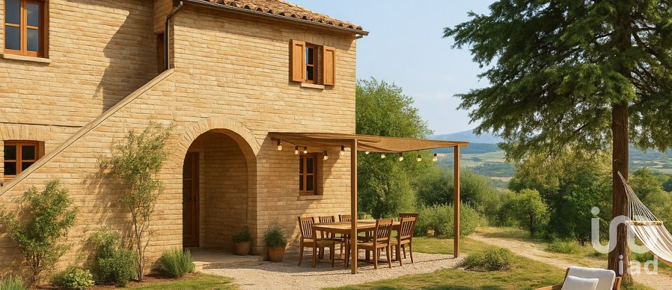 House 6 rooms of 165 m² in Offida (63073)