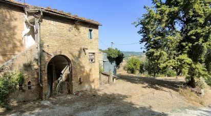 House 6 rooms of 165 m² in Offida (63073)